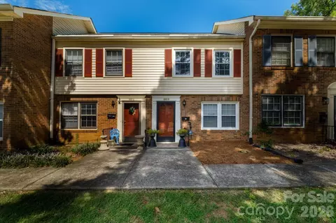 6810 Farmingdale D Dr #D, Charlotte, NC 28212