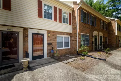 6810 Farmingdale D Dr #D, Charlotte, NC 28212
