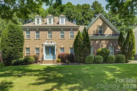 16815 Crosshaven Dr, Charlotte, NC 28278