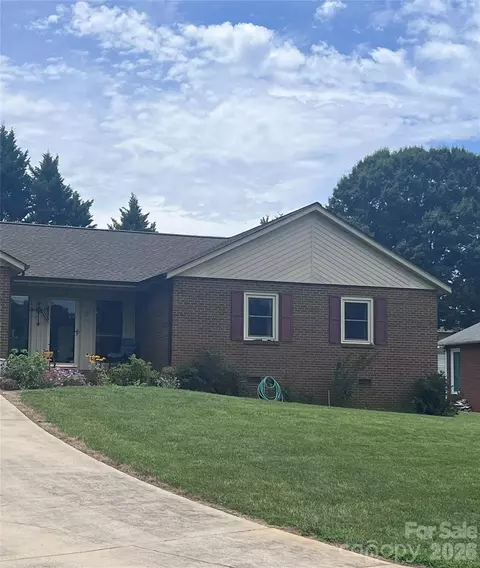 220 Sherwood 22 Dr #22, Taylorsville, NC 28681