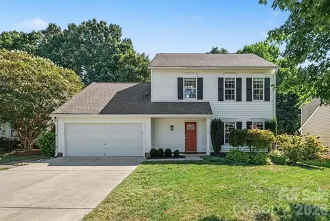 138 Nahcotta Dr, Mooresville, NC 28115
