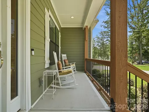 Exterior - 574 Shepherd Ln, Clover, SC 29710 photo 3 of 8