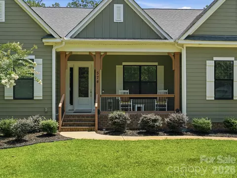 Exterior - 574 Shepherd Ln, Clover, SC 29710 photo 2 of 8