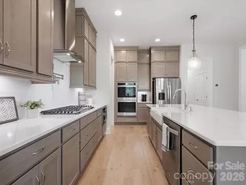 Kitchen - 574 Shepherd Ln, Clover, SC 29710 photo 3 of 6