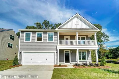 8474 Acadia Pkwy, Sherrills Ford, NC 28673