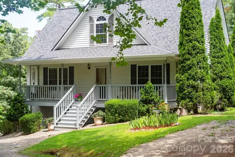 90 Pine Forest Dr, Weaverville, NC 28787
