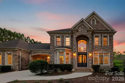 9805 Strike The Gold Ln, Waxhaw, NC 28173