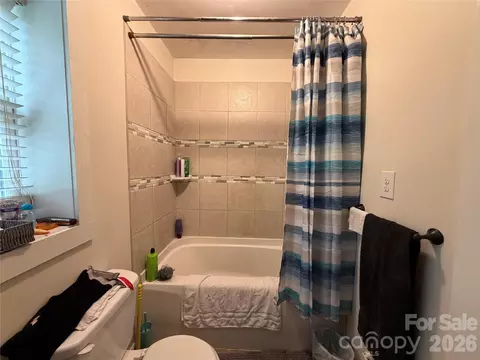 Bath - 77 Maple Rd, Spruce Pine, NC 28777 photo 1 of 2