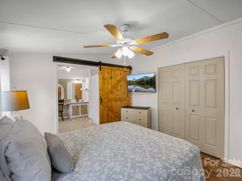 Bedroom - 1120 Sandy Plains Rd, Tryon, NC 28782 photo 2 of 7