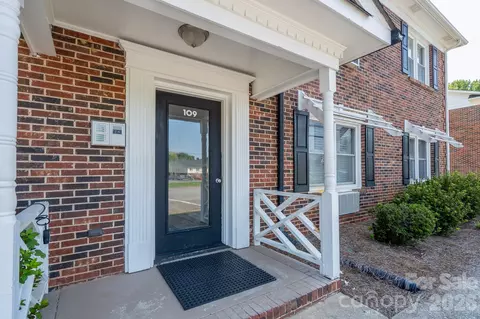109 Stroupe E Rd #E, Gastonia, NC 28056