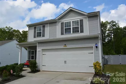 7218 Cuddington Dr, Charlotte, NC 28215