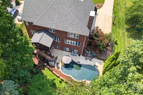 132 Parkside Ln, Mooresville, NC 28117