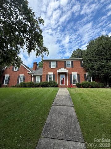 201 Wainsley Pl, Matthews, NC 28105