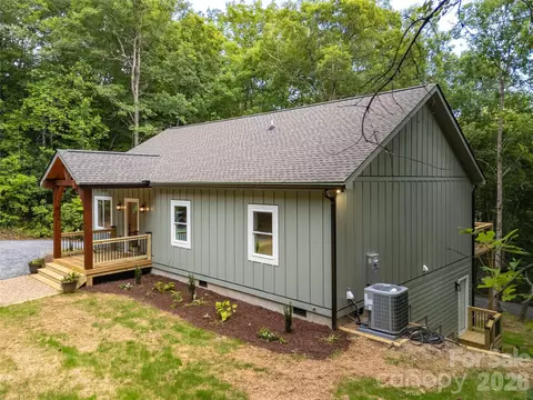 Exterior - 79 Midway 22 Dr #22, Sylva, NC 28779 photo 2 of 17