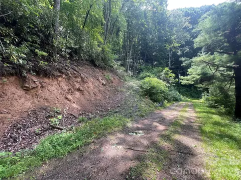 242 Floyd Rd, Waynesville, NC 28786