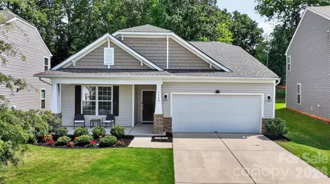 7148 Wheyfield Dr, Charlotte, NC 28215