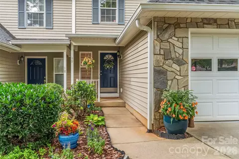 19 Willowick Dr, Asheville, NC 28803