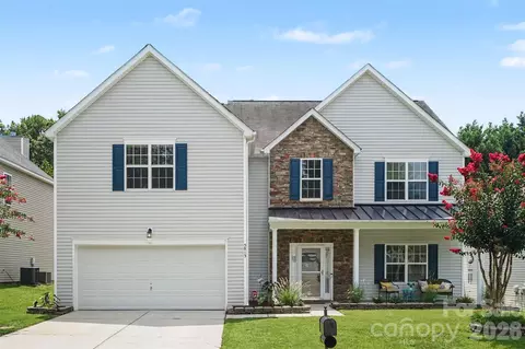 5813 Parkstone Dr, Matthews, NC 28104