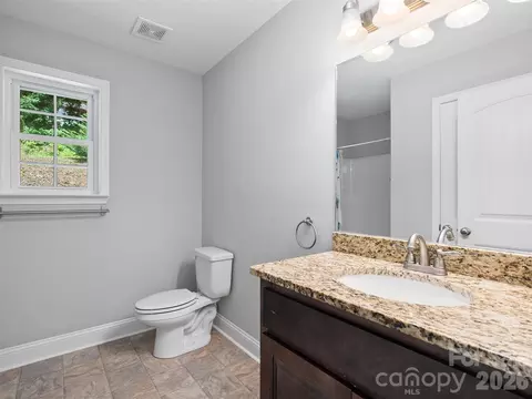 Bath - 133 Shadow Oak Ln, Clyde, NC 28721 photo 3 of 3