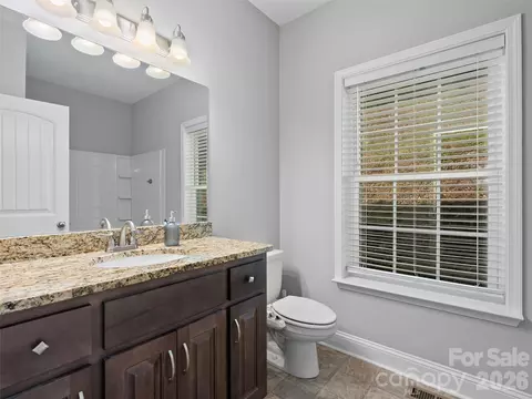 Bath - 133 Shadow Oak Ln, Clyde, NC 28721 photo 1 of 3