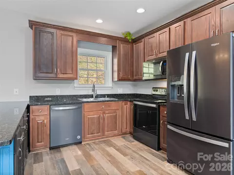 Kitchen - 133 Shadow Oak Ln, Clyde, NC 28721 photo 3 of 3