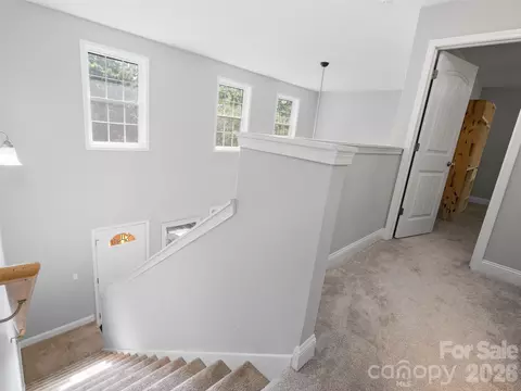 Entry Way - 133 Shadow Oak Ln, Clyde, NC 28721 photo 2 of 2