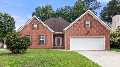 331 Market Hall Pl, Rock Hill, SC 29732