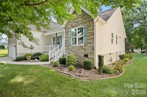 Exterior - 64 Eagle Pointe Way, Flat Rock, NC 28731 photo 1 of 8
