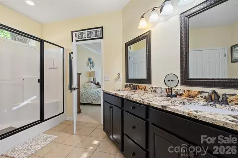 Bath - 64 Eagle Pointe Way, Flat Rock, NC 28731 photo 1 of 2