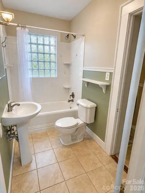 Bath - 449 Spring St, Albemarle, NC 28001 photo 1 of 1