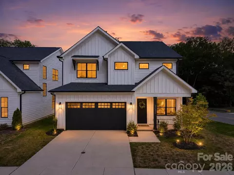 2033 South St, Charlotte, NC 28208