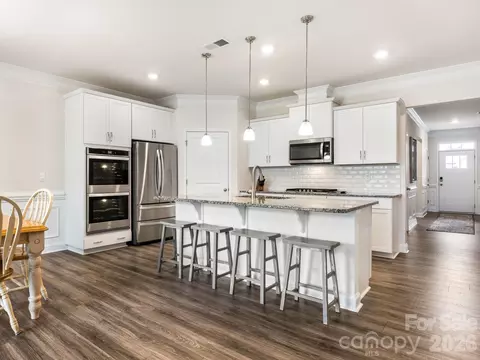 Kitchen - 4197 Millstream Rd, Denver, NC 28037 photo 4 of 4