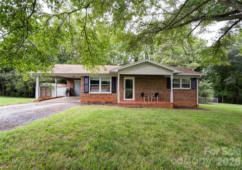 1014 Yancey St, Shelby, NC 28150