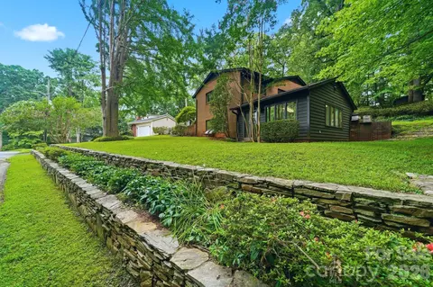 515 Dogwood Ln, Belmont, NC 28012