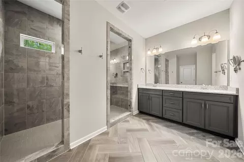 Bath - 5519 Braddock Mill Way, Lancaster, SC 29720 photo 2 of 4