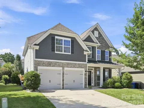 127 Tomahawk Dr, Mooresville, NC 28117