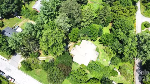 57 Beverly W Rd W, Asheville, NC 28806