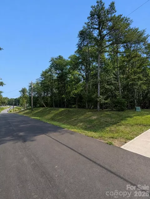 17307 Green Hill Rd, Charlotte, NC 28278