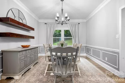 Dining - 7048 Mariners Ct, Tega Cay, SC 29708 photo 1 of 1