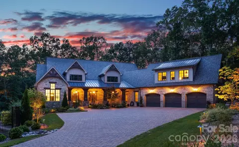 8921 Island Point Rd, Charlotte, NC 28278