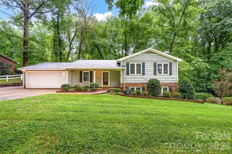 2602 Shearer Dr, Statesville, NC 28625