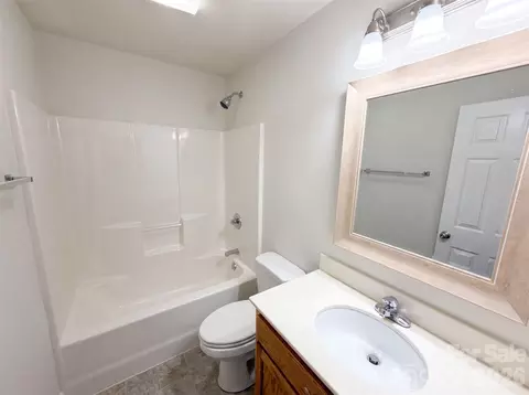 Bath - 2037 Olde Towne Dr, Monroe, NC 28110 photo 2 of 2