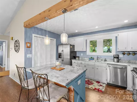 Kitchen - 32 Uloque Ct, Brevard, NC 28712 photo 1 of 4