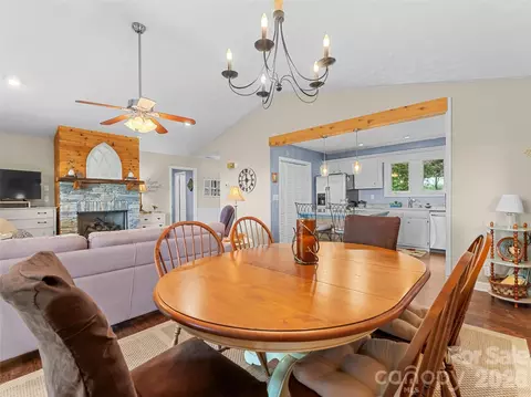 Dining - 32 Uloque Ct, Brevard, NC 28712 photo 2 of 2