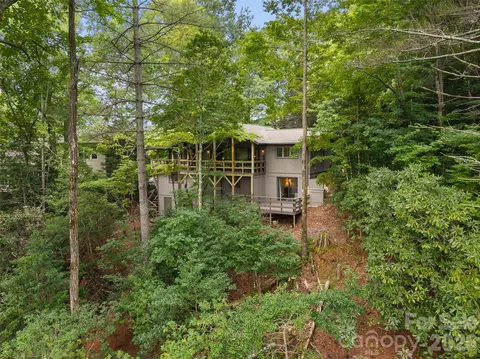 Exterior - 32 Uloque Ct, Brevard, NC 28712 photo 9 of 10
