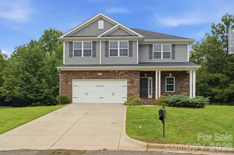 123 Bunker Hill Ln, Statesville, NC 28677
