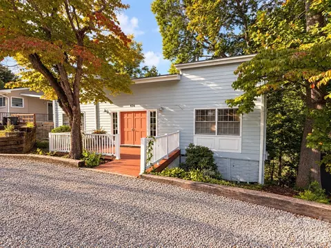 486 Oxford Rd, Lake Junaluska, NC 28745