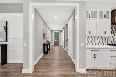Entry Way - 4008 Persimmon Rd, Lancaster, SC 29720 photo 3 of 8