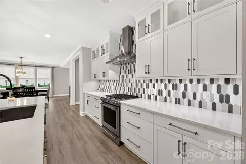 Kitchen - 4008 Persimmon Rd, Lancaster, SC 29720 photo 3 of 7