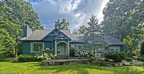 22 Bittersweet Ln, Asheville, NC 28805